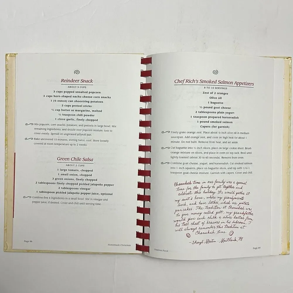 1995 Homemade Christmas Cookbook Recipes Gifts Decorations Marine Toys for Tots